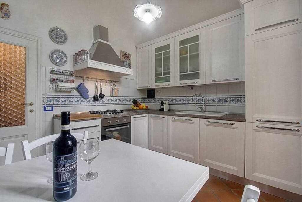 Santa Croce Elegant With Garage Leilighet Firenze Eksteriør bilde