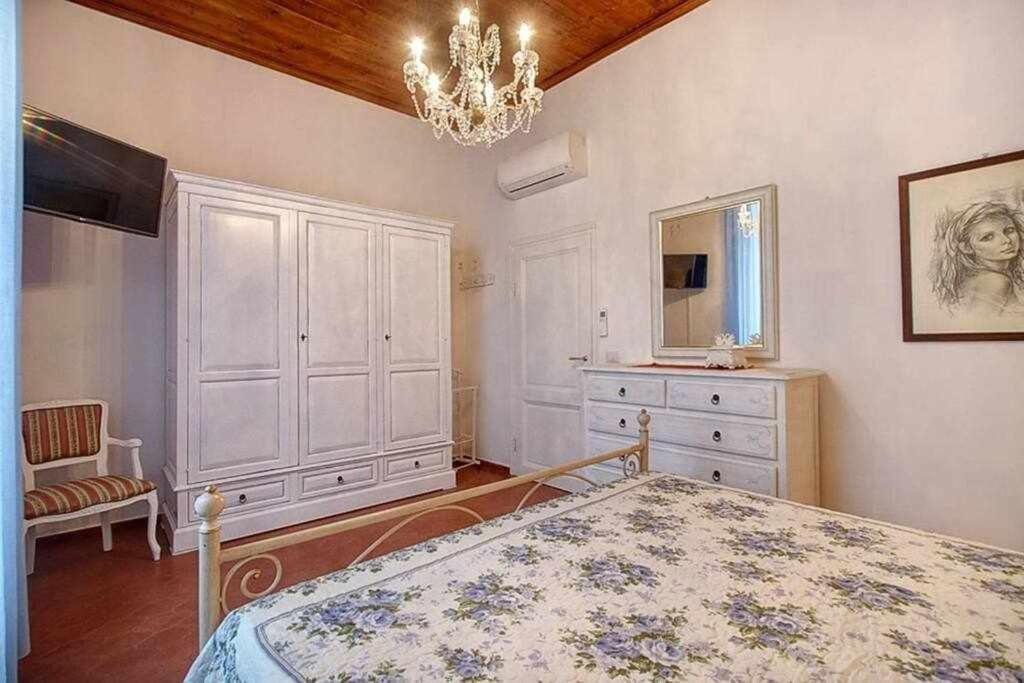 Santa Croce Elegant With Garage Leilighet Firenze Eksteriør bilde