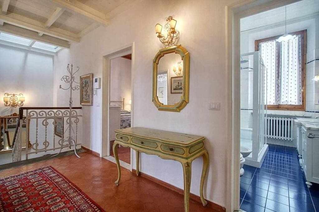 Santa Croce Elegant With Garage Leilighet Firenze Eksteriør bilde